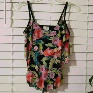Jaclyn Smith 3 Tier TKINI Top Floral Design Size: 6